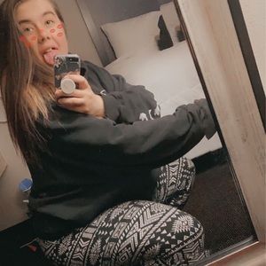 Meet your Posher, Victoria